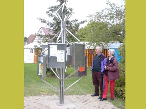 Vereinssäule am Marktplatz Vereinssäule am Marktplatz
